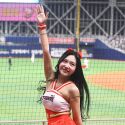 䴺