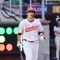 䴺