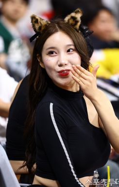 ����̹���