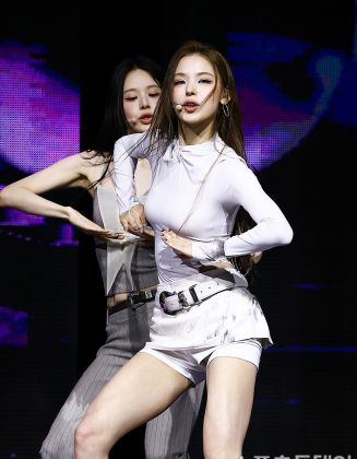 ����̹���